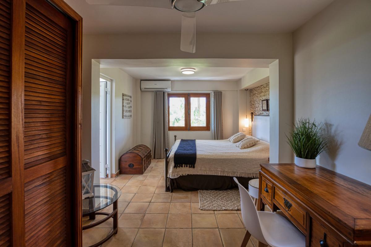 102_VillaAzurDream Location villa st Martin Terres Basse 7 chambres 14 personnes avec piscine et vue mer_36